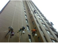 墻面滲水不用慌！深圳老師傅教你這幾招，輕松解決內(nèi)墻面滲水難題